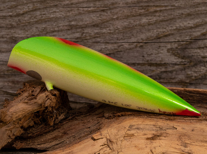 Medium Tyee Pool Special - Green Bloody Streak with UV