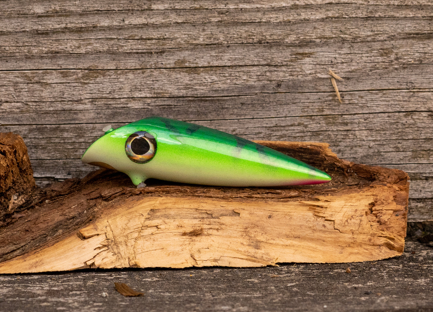 3.25 inch Custom - Blue/green back with colour shift scales with UV