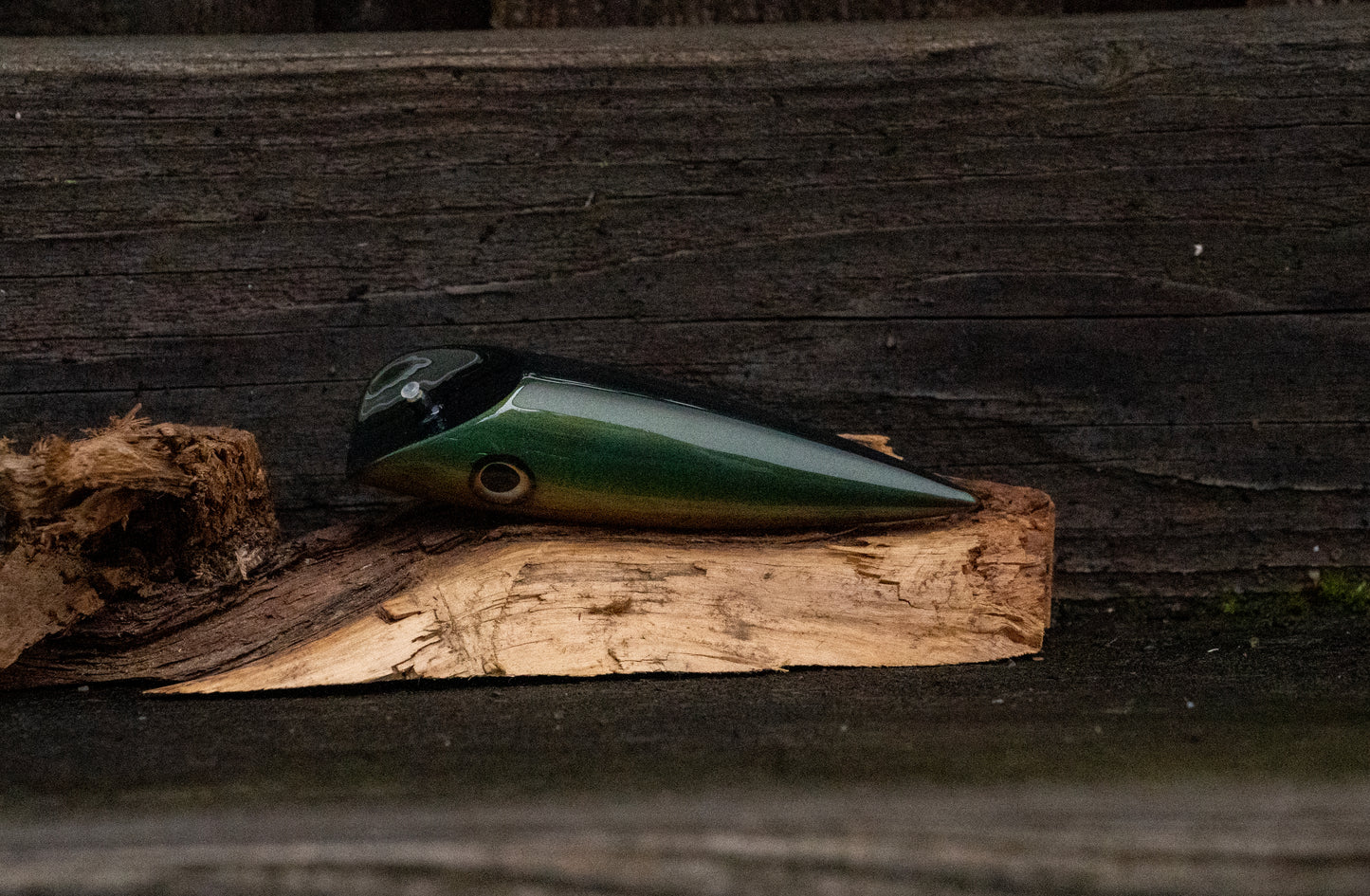 4 inch Custom - Dark teal back with rainbow fleck over wood grain with UV