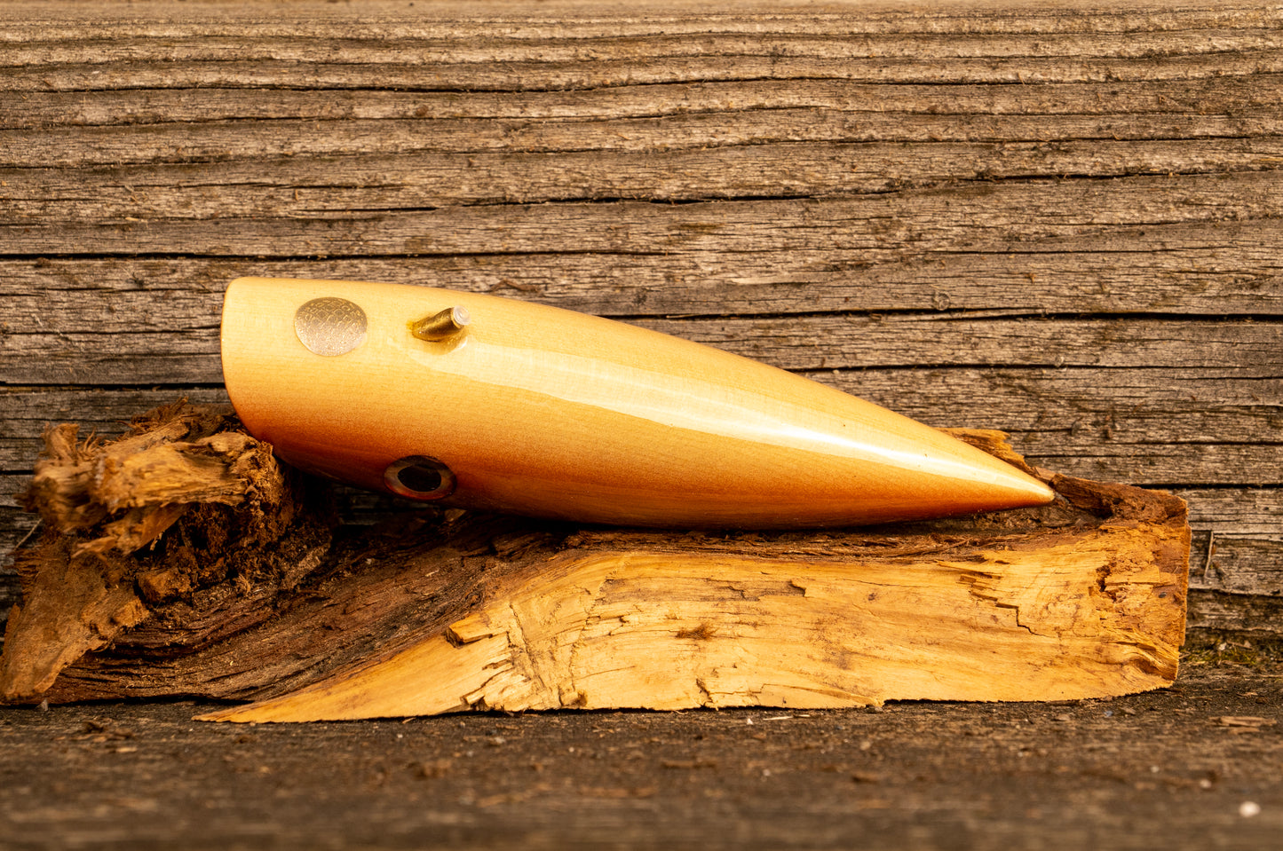 Medium Signature - Colour shift back over woodgrain with UV