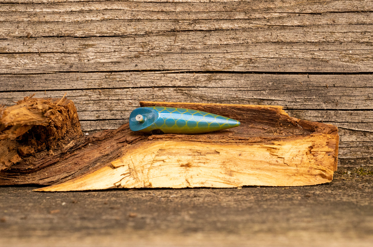 Extra Small Signature - Blue scale over yellow and chrome base with UV